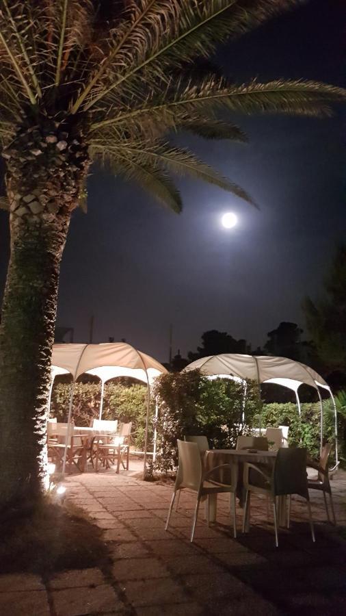 Hotel Silvi シルヴィ・マリーナ エクステリア 写真